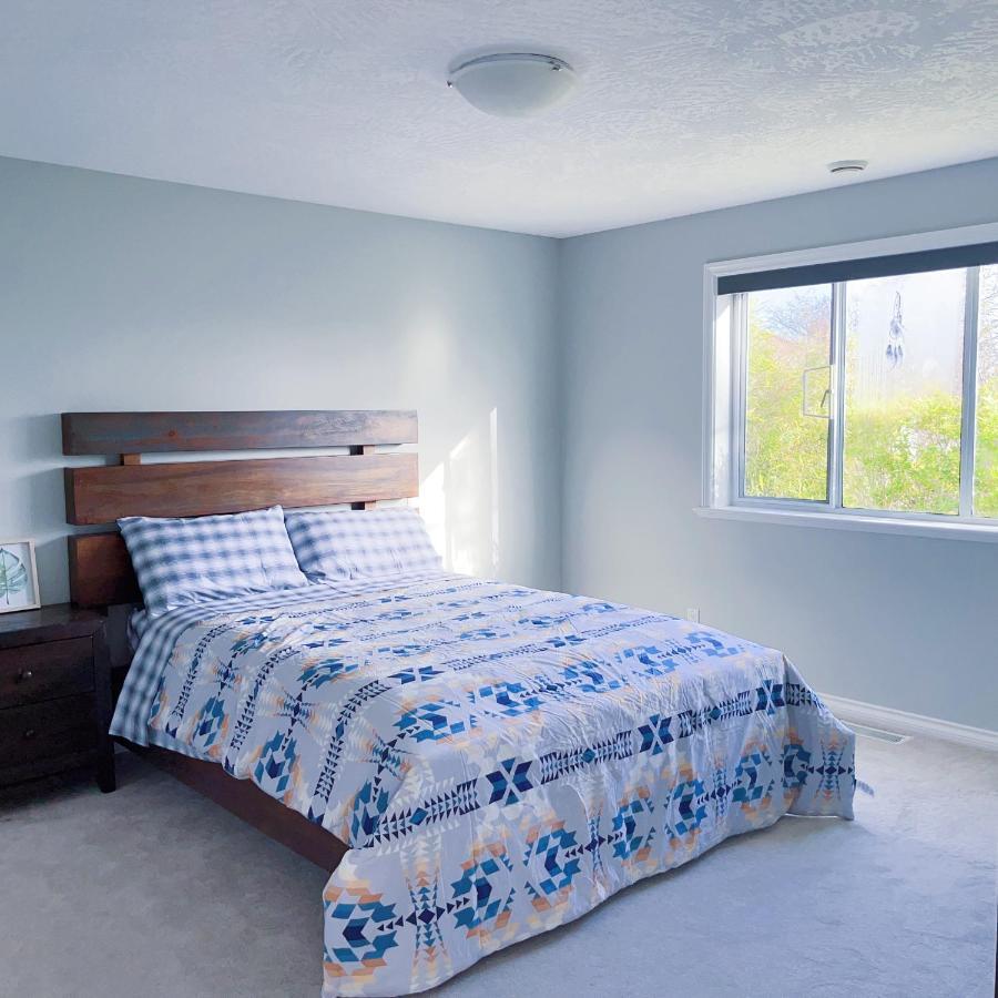 Quiet Three Bedrooms House Виктория Экстерьер фото